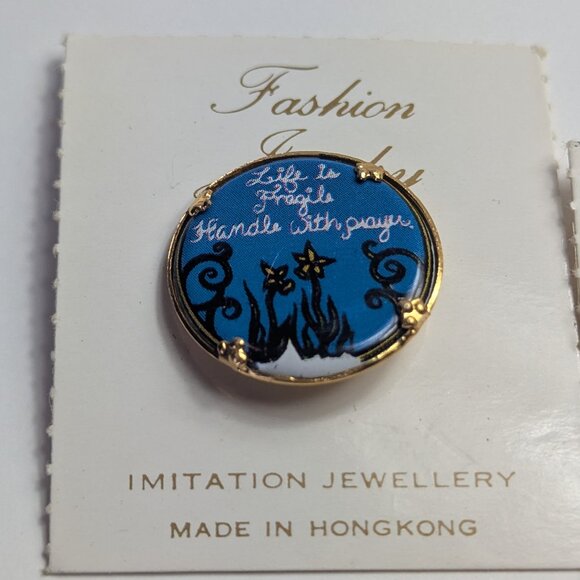 Vintage Religious Pins Made in Hong Kong Jesus Rainbow Life is Fragile Prayer - Picture 3 of 3